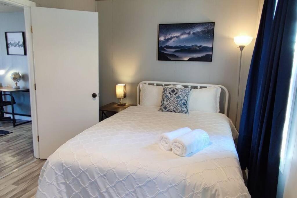Perfect Combo Of Charm & Comfort- 2Bedroom Home Noblesville Buitenkant foto